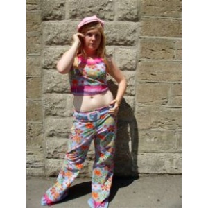 Pretty In Pink (8/10) - HIRE